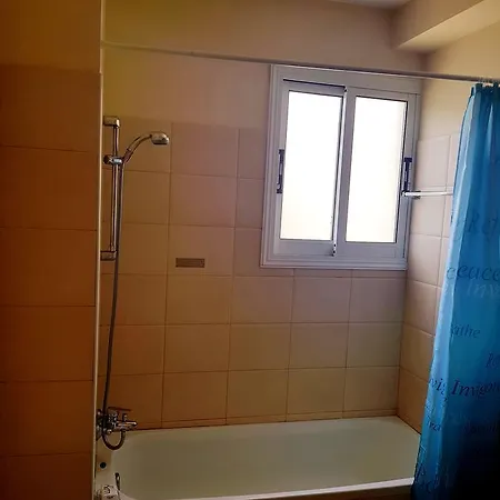 Luxury One-bedroom 皮拉